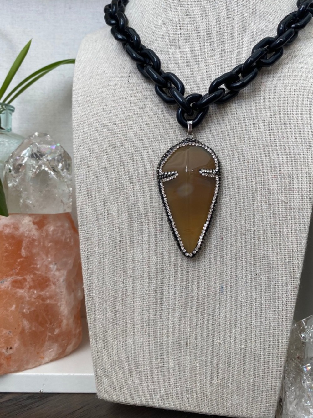 Vintage 60s black plastic chain with agate arrowhead pendant